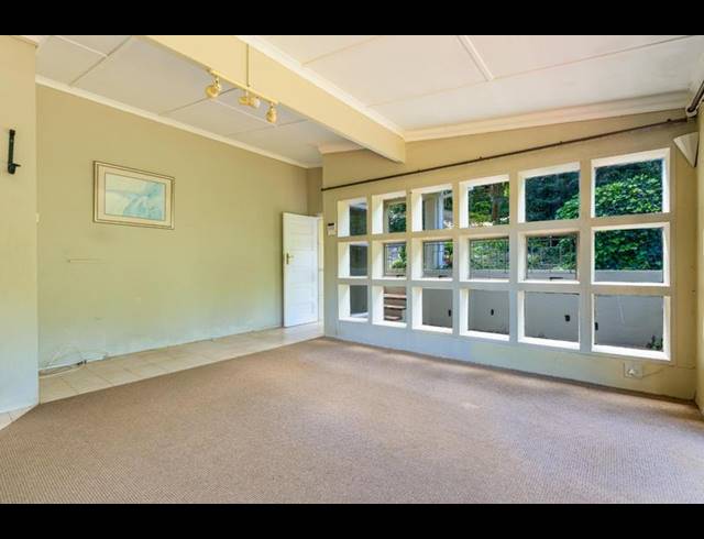 5 BEDROOM HOUSE FOR SALE IN WORLD'S VIEW